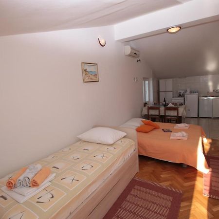 Apartmani Damir Livajic โอมิช ภายนอก รูปภาพ