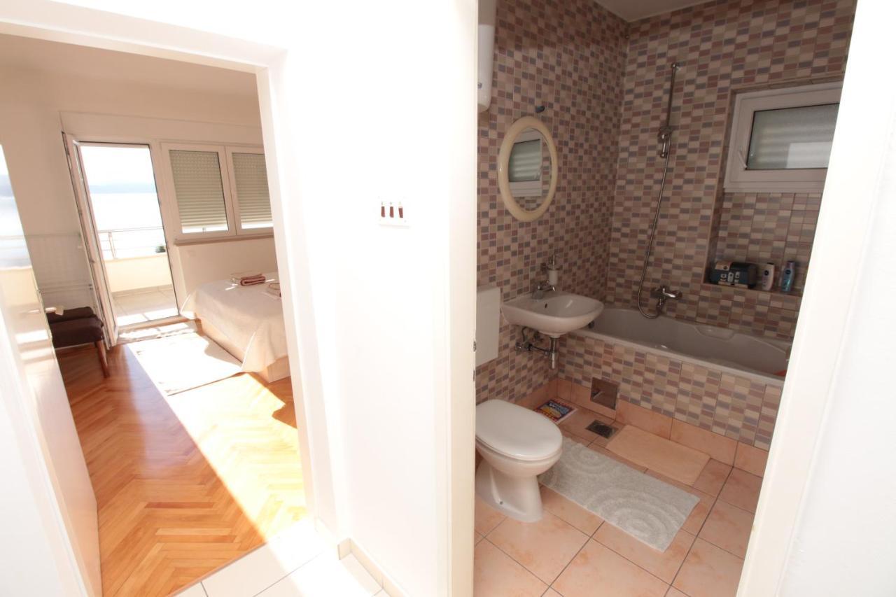Apartmani Damir Livajic โอมิช ภายนอก รูปภาพ