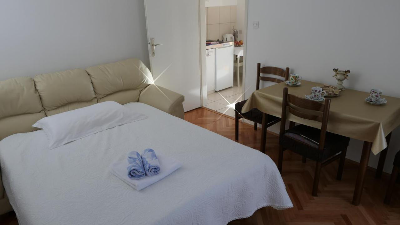 Apartmani Damir Livajic โอมิช ภายนอก รูปภาพ